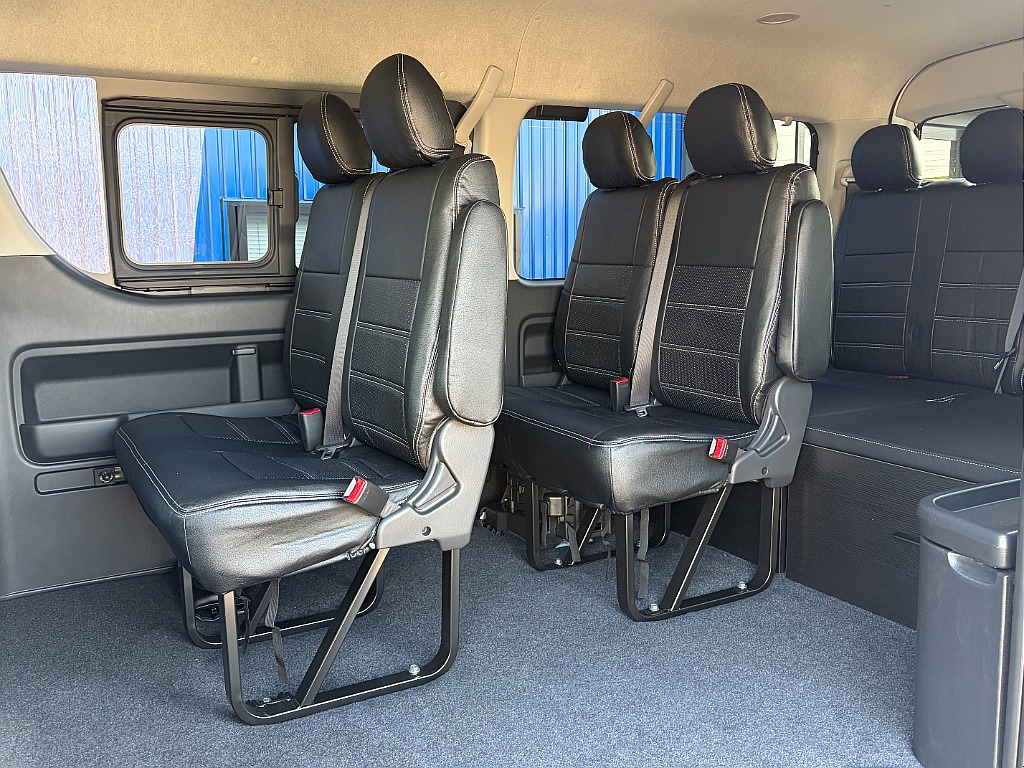 10人乗りベースレイアウト☆