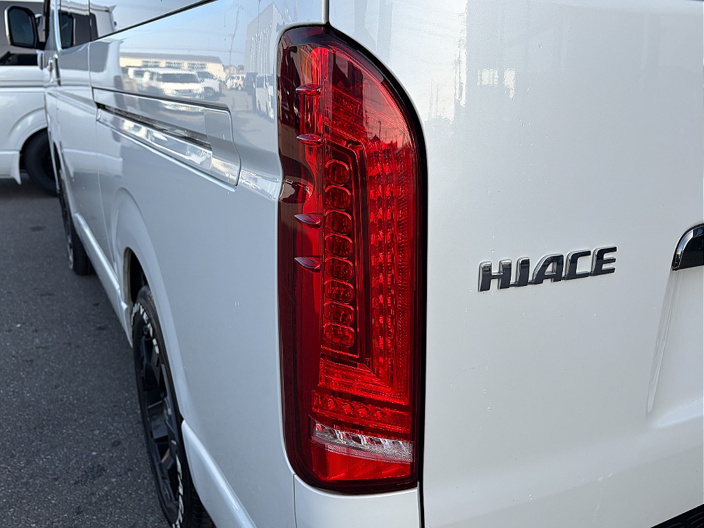 トヨタ ハイエースバン(19枚目)