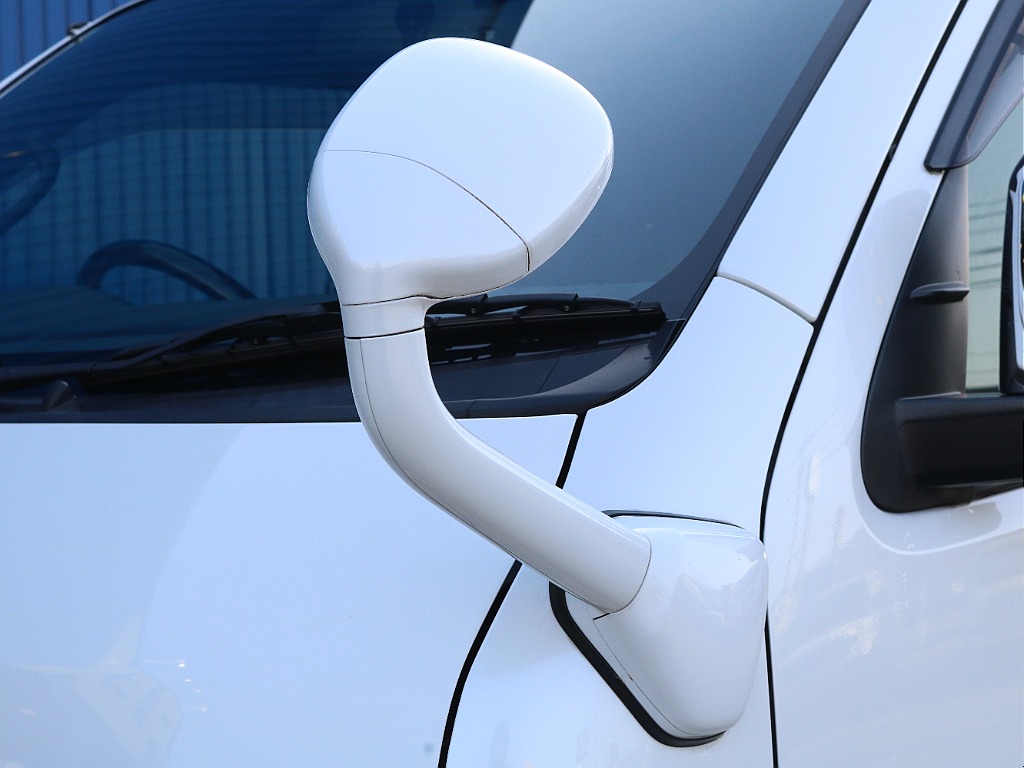 トヨタ ハイエースバン(26枚目)