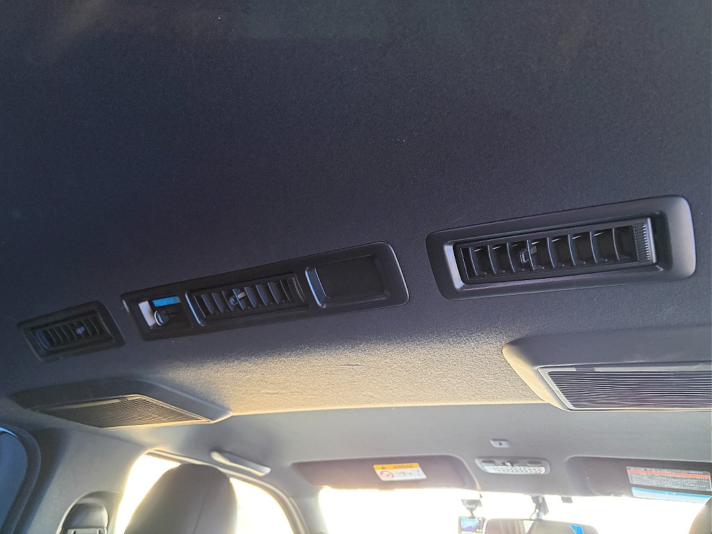 トヨタ ハイエースバン(35枚目)