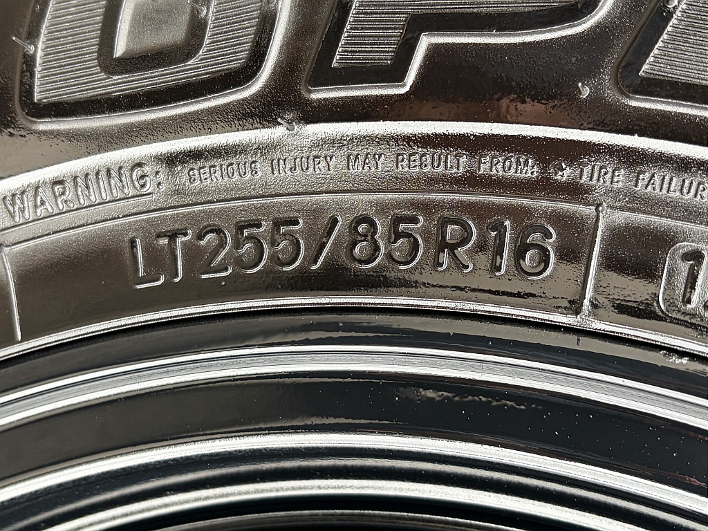 255/85R16☆