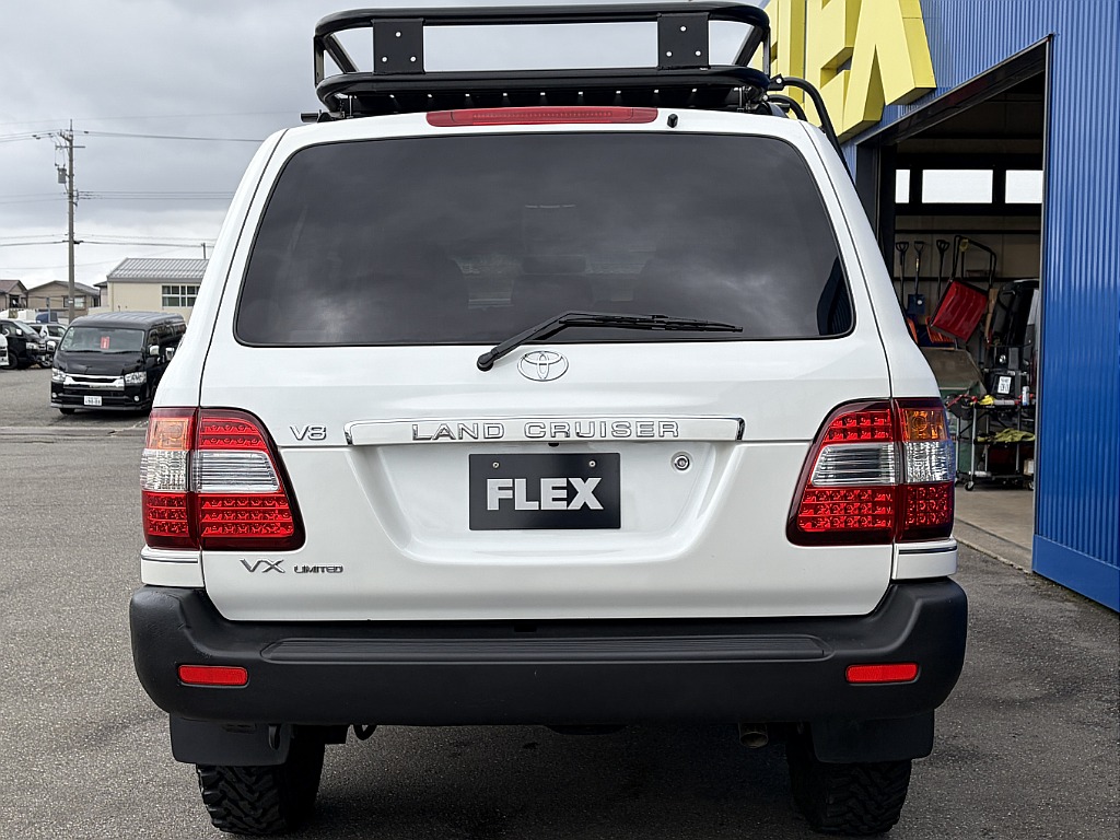 背面もカッコいいです☆