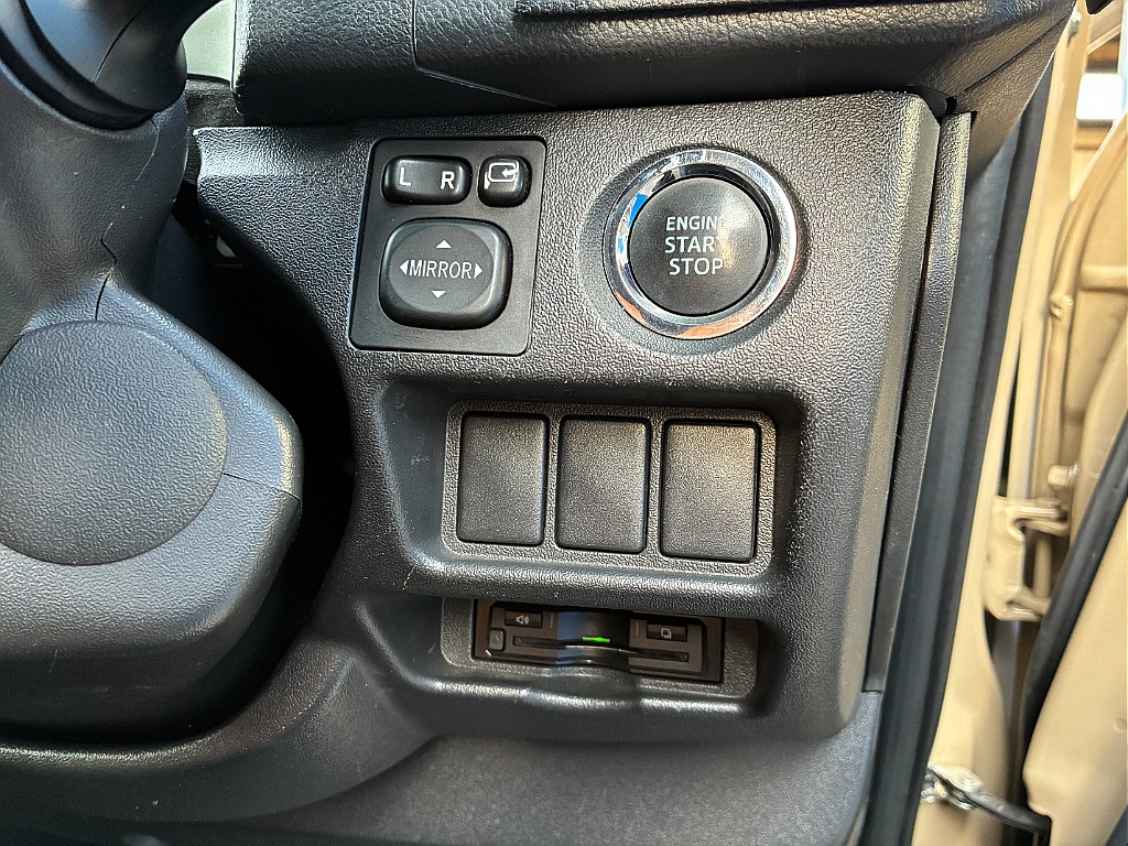 トヨタ ハイエースバン(12枚目)