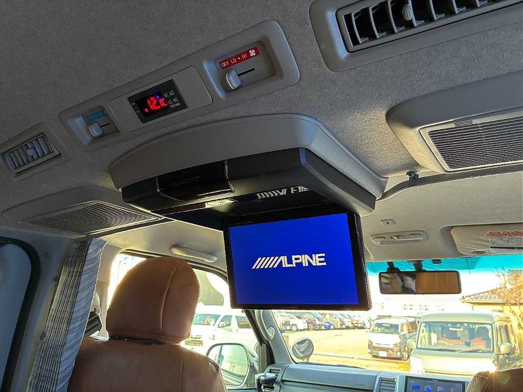 トヨタ ハイエースバン(15枚目)