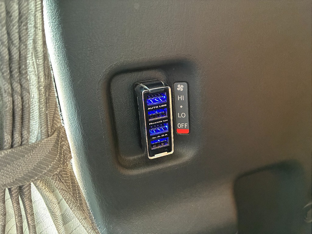 トヨタ ハイエースバン(17枚目)