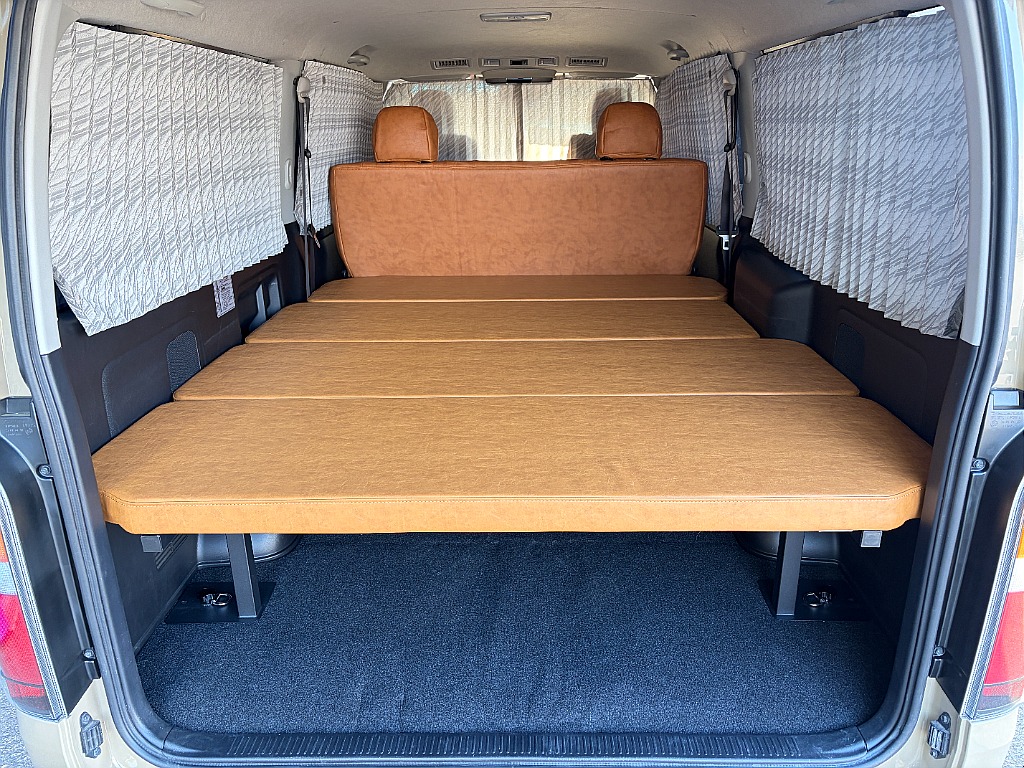 トヨタ ハイエースバン(18枚目)