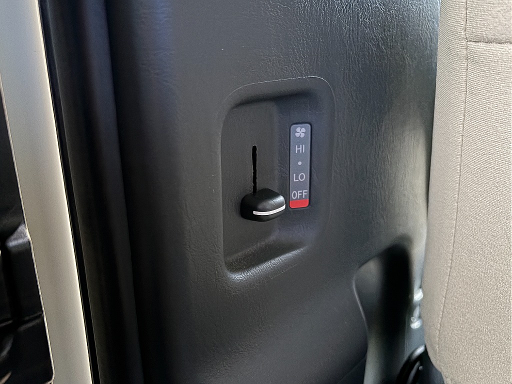 リアヒータ調節☆