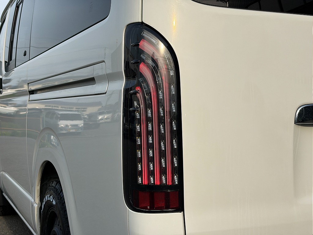 トヨタ ハイエースバン(25枚目)