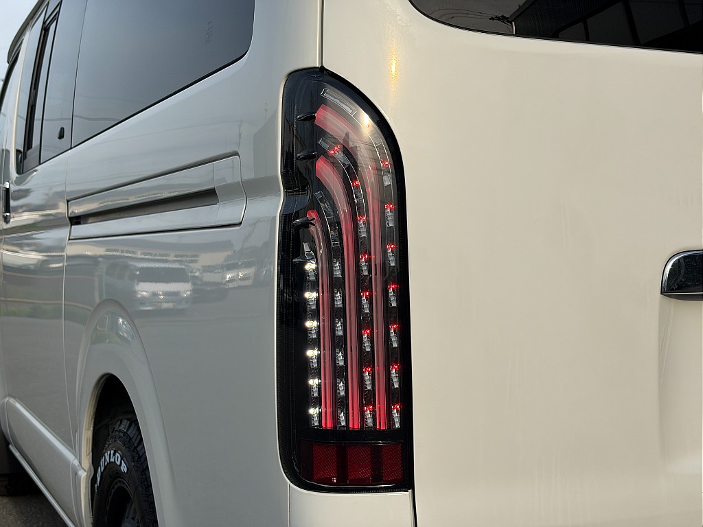 トヨタ ハイエースバン(27枚目)