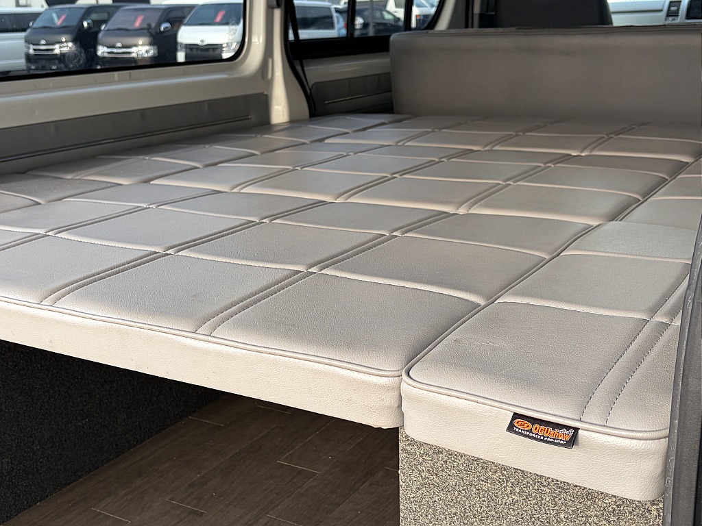 トヨタ ハイエースバン(35枚目)