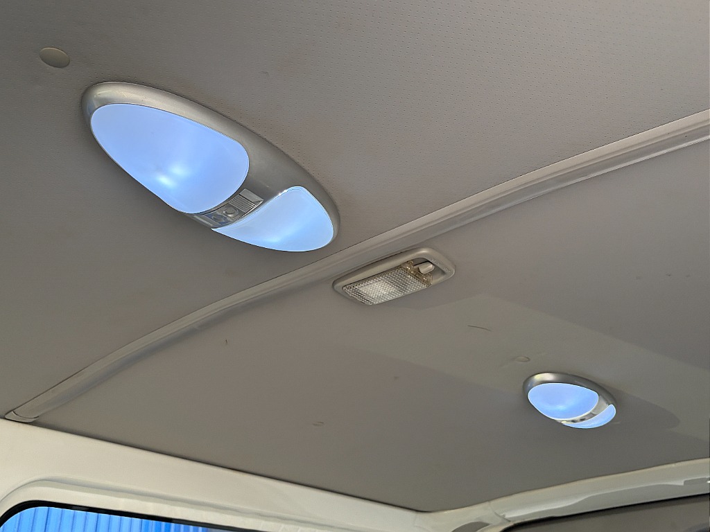 トヨタ ハイエースバン(45枚目)