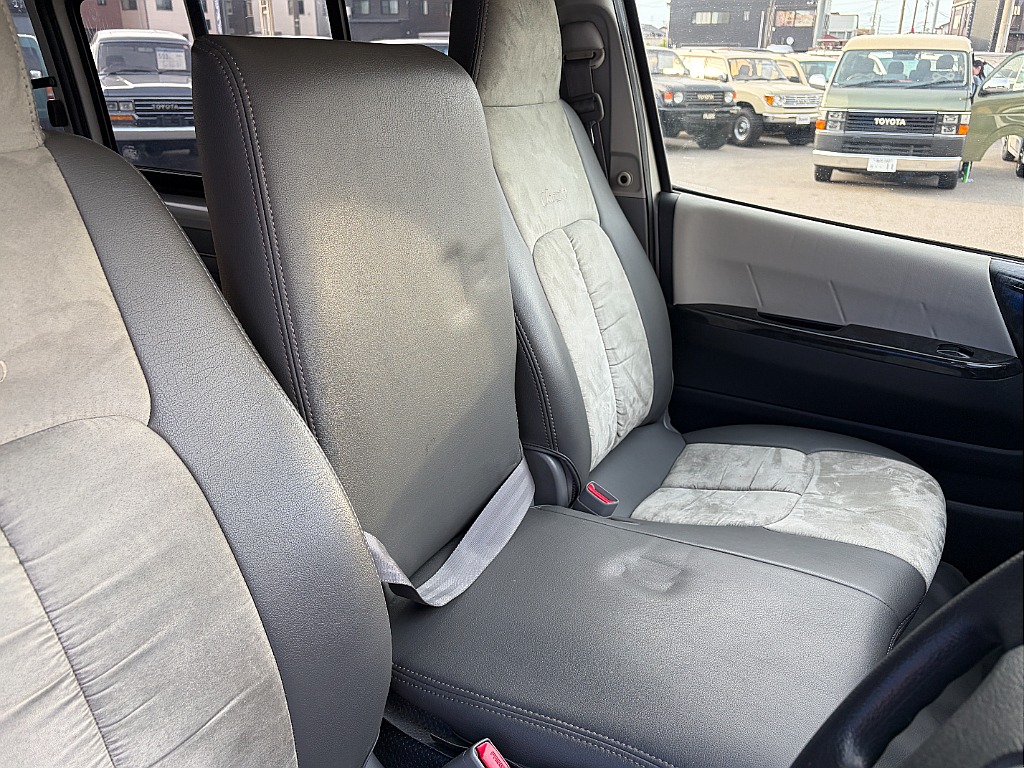 トヨタ ハイエースバン(52枚目)