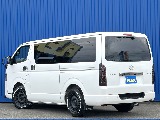 トヨタ ハイエースバン(4枚目)