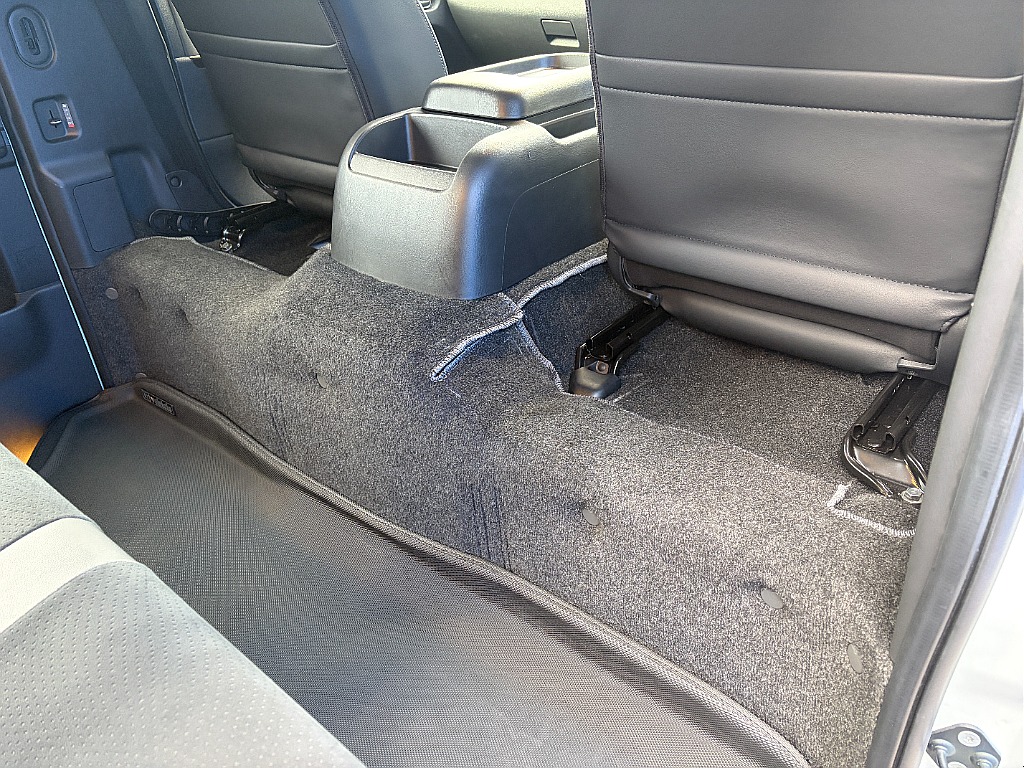 トヨタ ハイエースバン(8枚目)