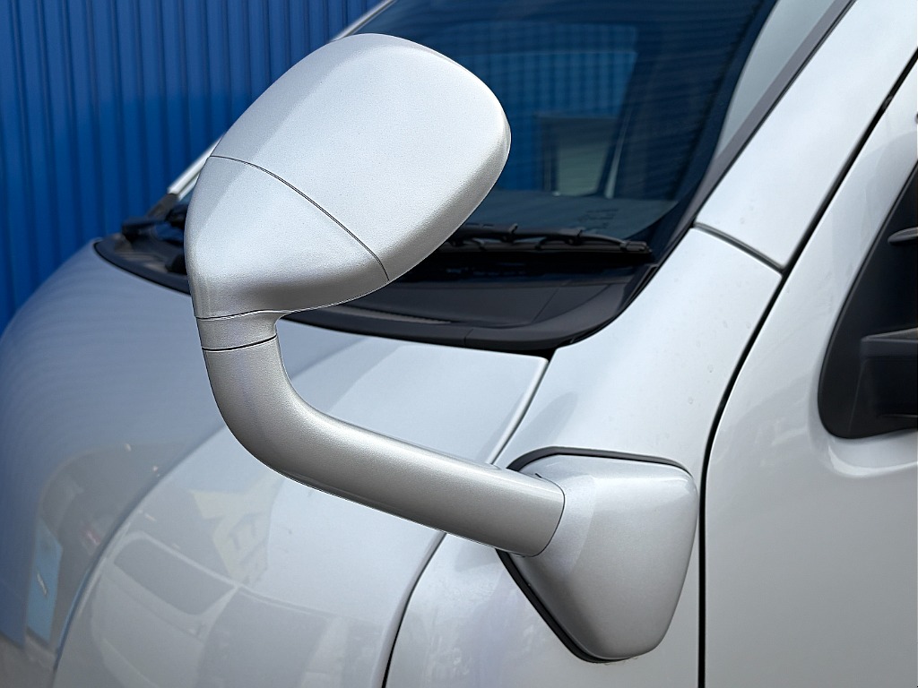 トヨタ ハイエースバン(11枚目)