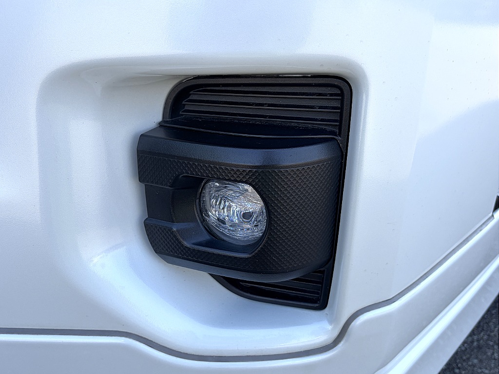 純正LEDフォグランプが標準装備☆