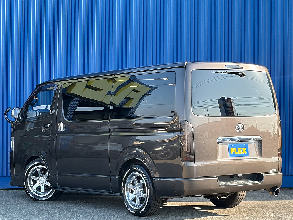 リアビューもカッコ良く仕上がっております！