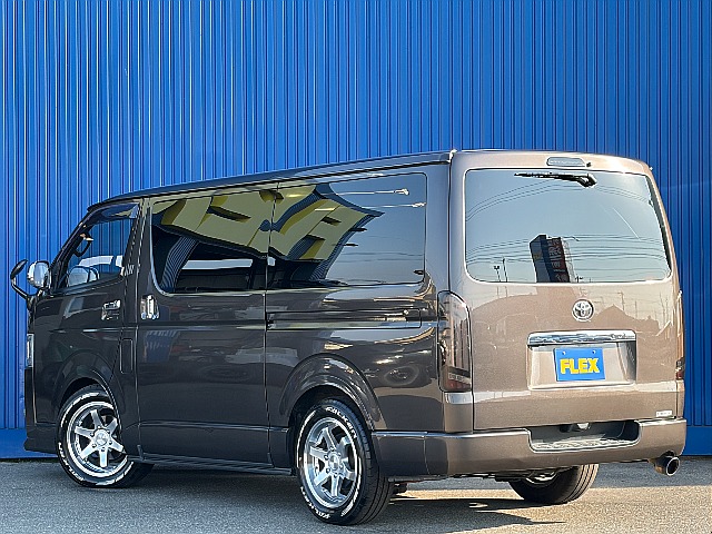 リアビューもカッコ良く仕上がっております！