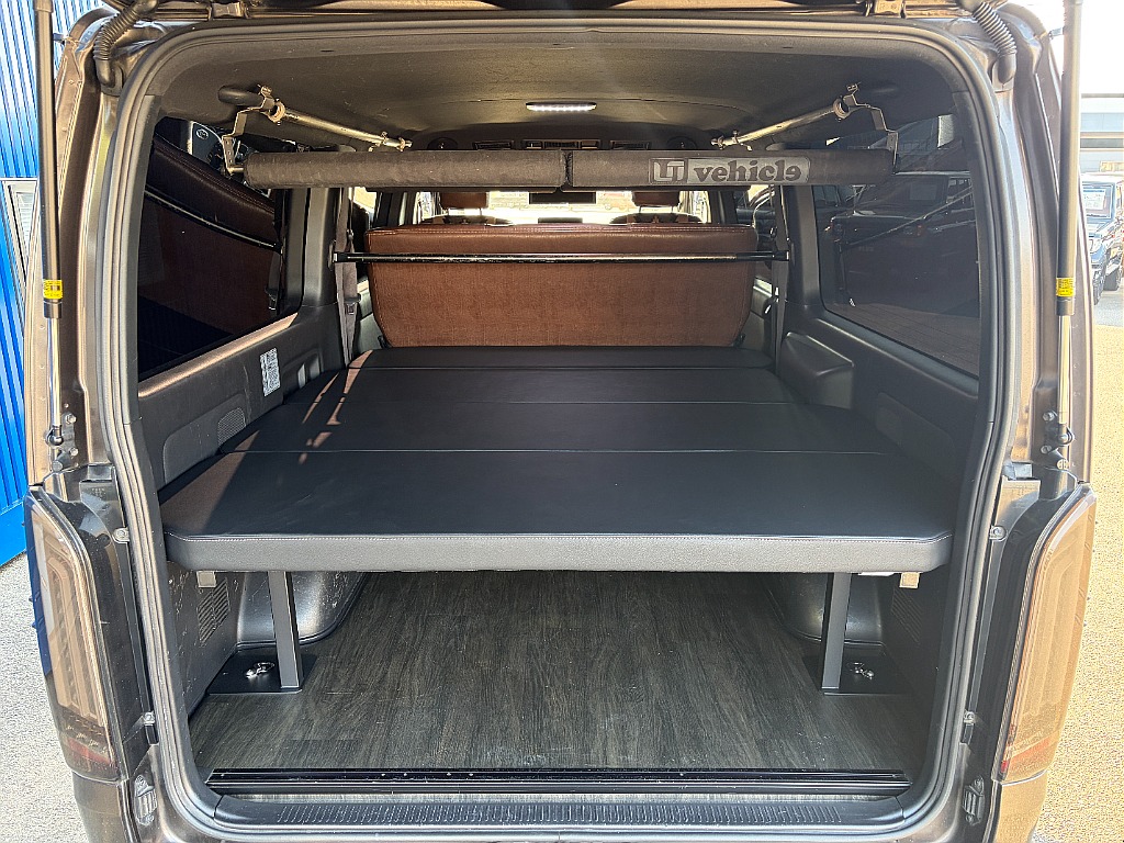 ベッドキットで快適なハイエースライフを☆