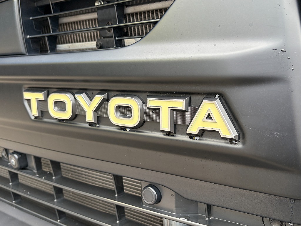 TOYOTA文字でクラッシックな雰囲気☆