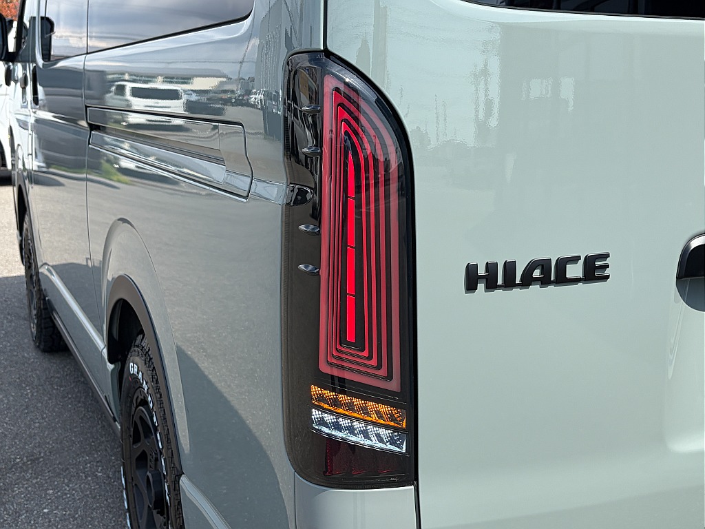 トヨタ ハイエースバン(17枚目)