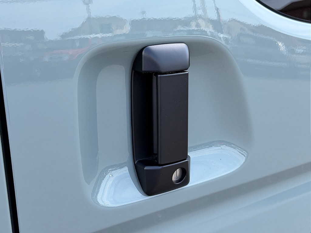 トヨタ ハイエースバン(24枚目)