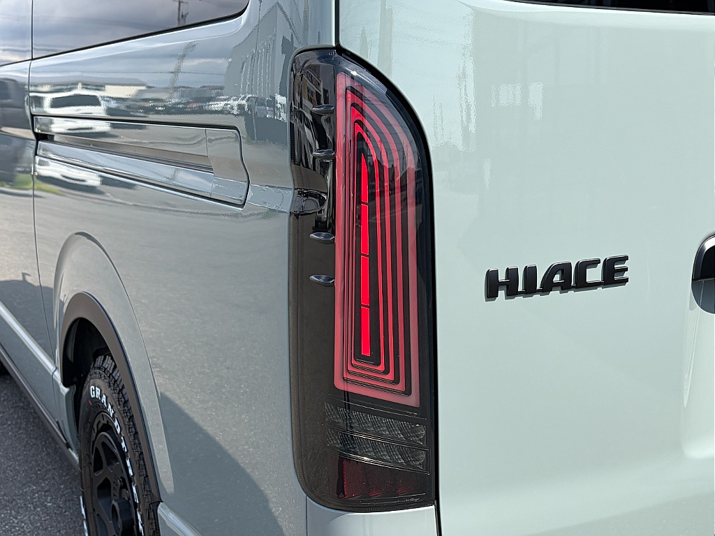 トヨタ ハイエースバン(30枚目)