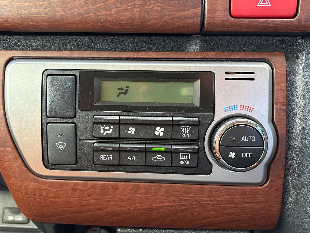 トヨタ ハイエースバン(46枚目)