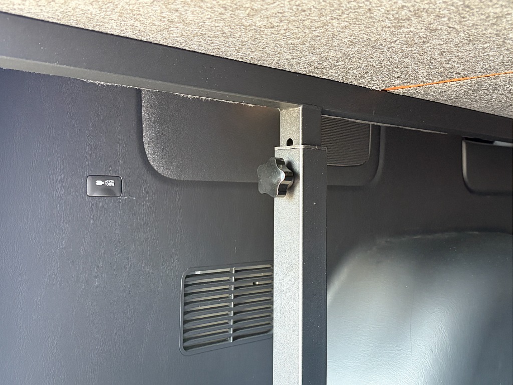 トヨタ ハイエースバン(53枚目)