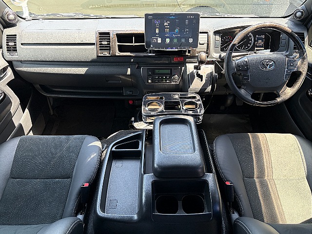 運転席周り！センターコンソールカスタムなどおススメです！