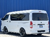 トヨタ ハイエースバン(4枚目)