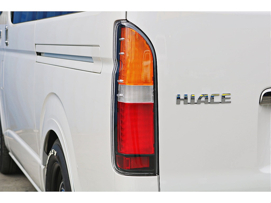 ＦＬＥＸ　クラシックテール♪　フルLEDでクラシックと高級感を両立♪