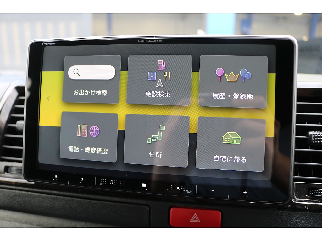 カロッツェリア製フローティング9インチナビ♪