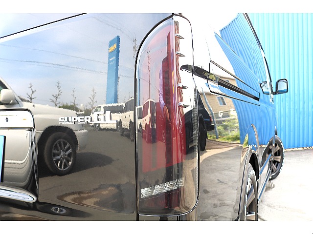 インナーブラック純正ルックLEDヘッド　Valenti：LEDテール　FLEX：オーバーフェンダー　FLEX：バルベロ・アーバングランデホイール　GoodYearナスカータイヤ♪♪