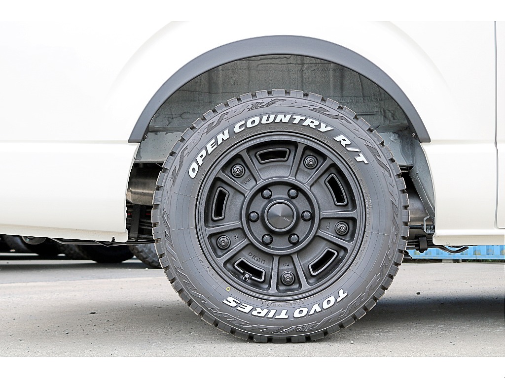 FLEX ReClassic　FLEX T-Forceフロントスポイラー　FLEXオーバーフェンダー　FLEXクラシックLEDテール　FLEXBJメキシカン　TOYOオープンカントリーRT♪