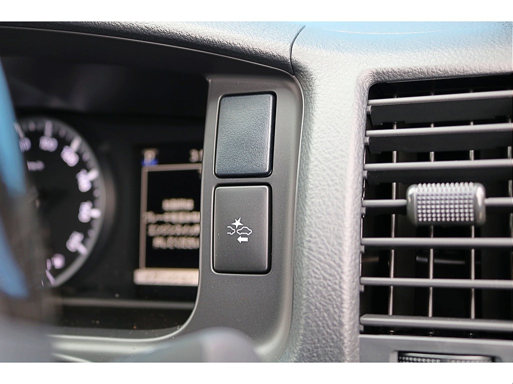 新車　ハイエースバン　ダークプライムⅡ　ディーゼル4WD　オフロードパッケージ♪