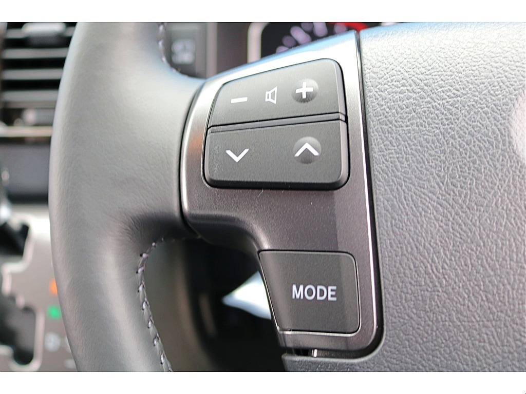 新車　ハイエースバン　ダークプライムⅡ　ディーゼル4WD　オフロードパッケージ♪