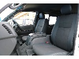 新車　ハイエースバン　ダークプライムⅡ　ディーゼル4WD　オフロードパッケージ♪