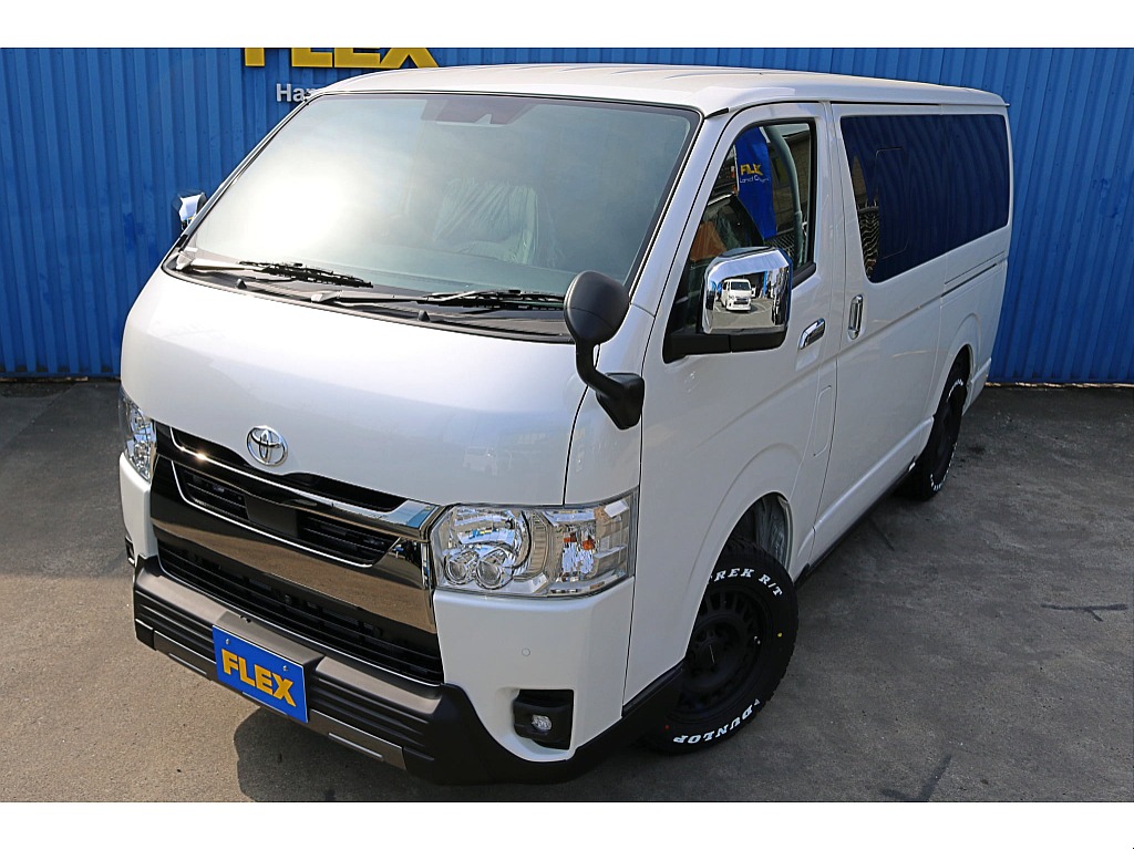 新車　ハイエースバン　ダークプライムⅡ　ディーゼル4WD　オフロードパッケージ♪