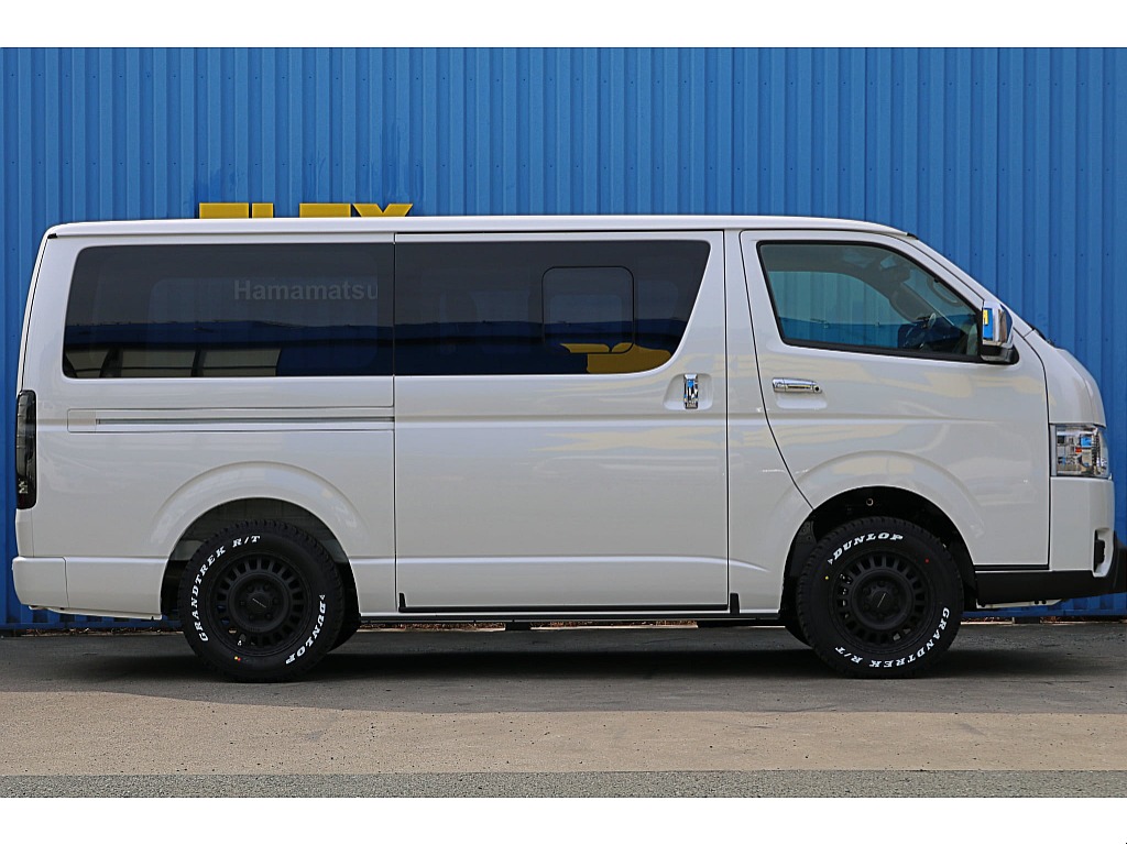 新車　ハイエースバン　ダークプライムⅡ　ディーゼル4WD　オフロードパッケージ♪