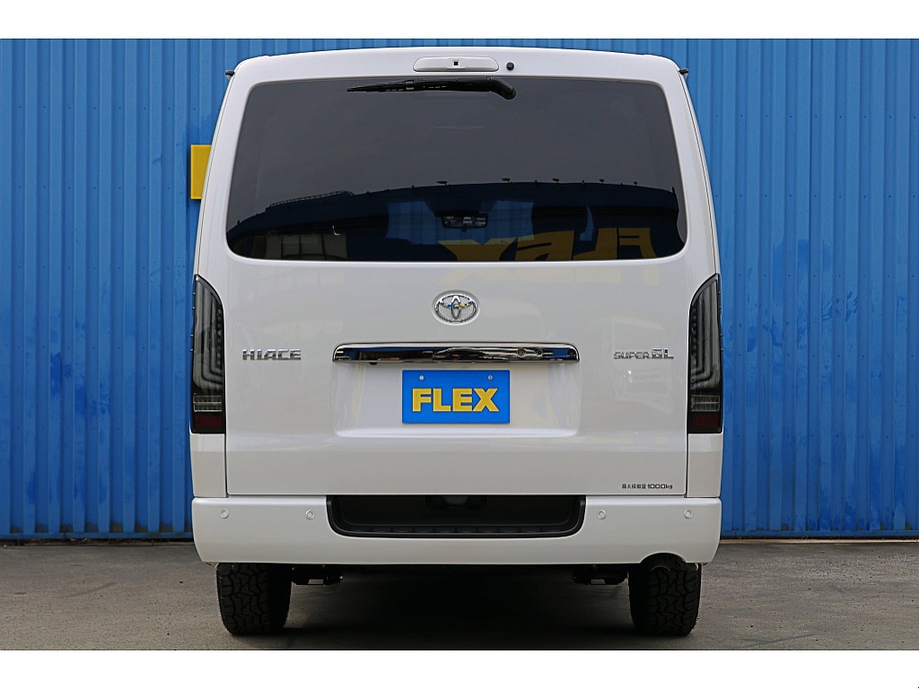 新車　ハイエースバン　ダークプライムⅡ　ディーゼル4WD　オフロードパッケージ♪