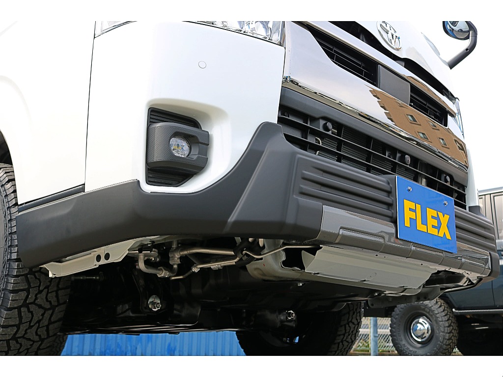 新車　ハイエースバン　ダークプライムⅡ　ディーゼル4WD　オフロードパッケージ♪