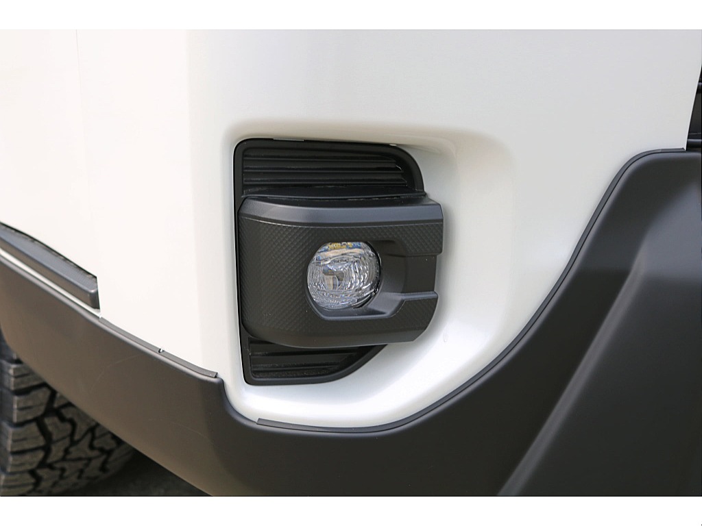 新車　ハイエースバン　ダークプライムⅡ　ディーゼル4WD　オフロードパッケージ♪