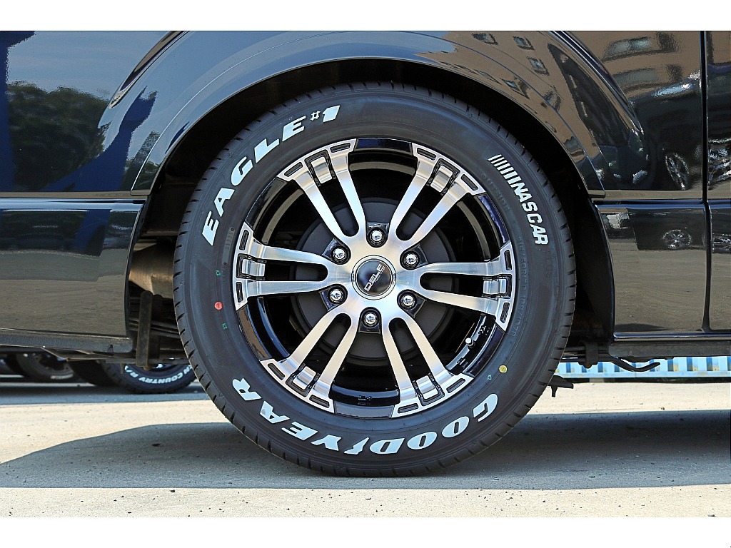 FLEX　フロントスポイラー　FLEX　オーバーフェンダー　FLEX　DELF02ホイール　グッドイヤーナスカータイヤ♪