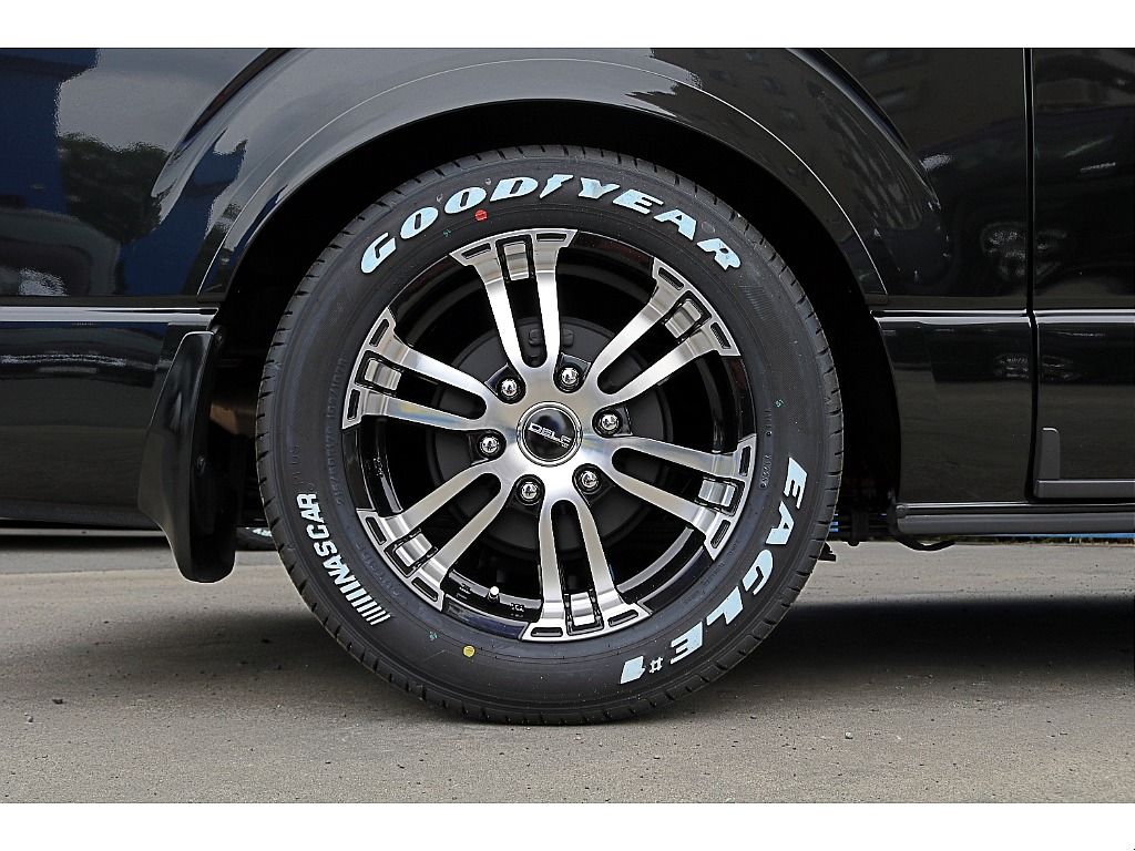 FLEXフロントスポイラー　FLEXオーバーフェンダー　FLEX煌LEDテール赤　FLEX Delf02ホイール17インチ　1.5インチローダウン　TOYOTAボディ同色マッドガード♪
