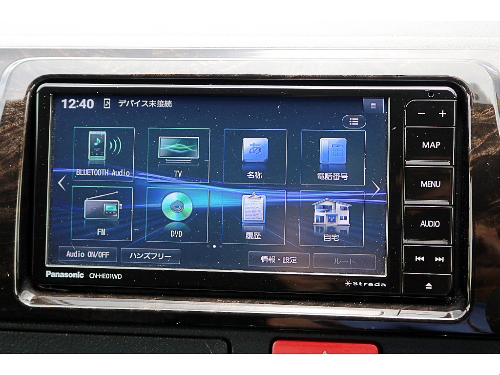 ストラーダ7インチナビ　ビルトインETC　TOYOTAリアカーテン　センターカーテン　FLEX高さ調整式ベットキット　パノラミックビューモニター　デジタルインナーミラー♪
