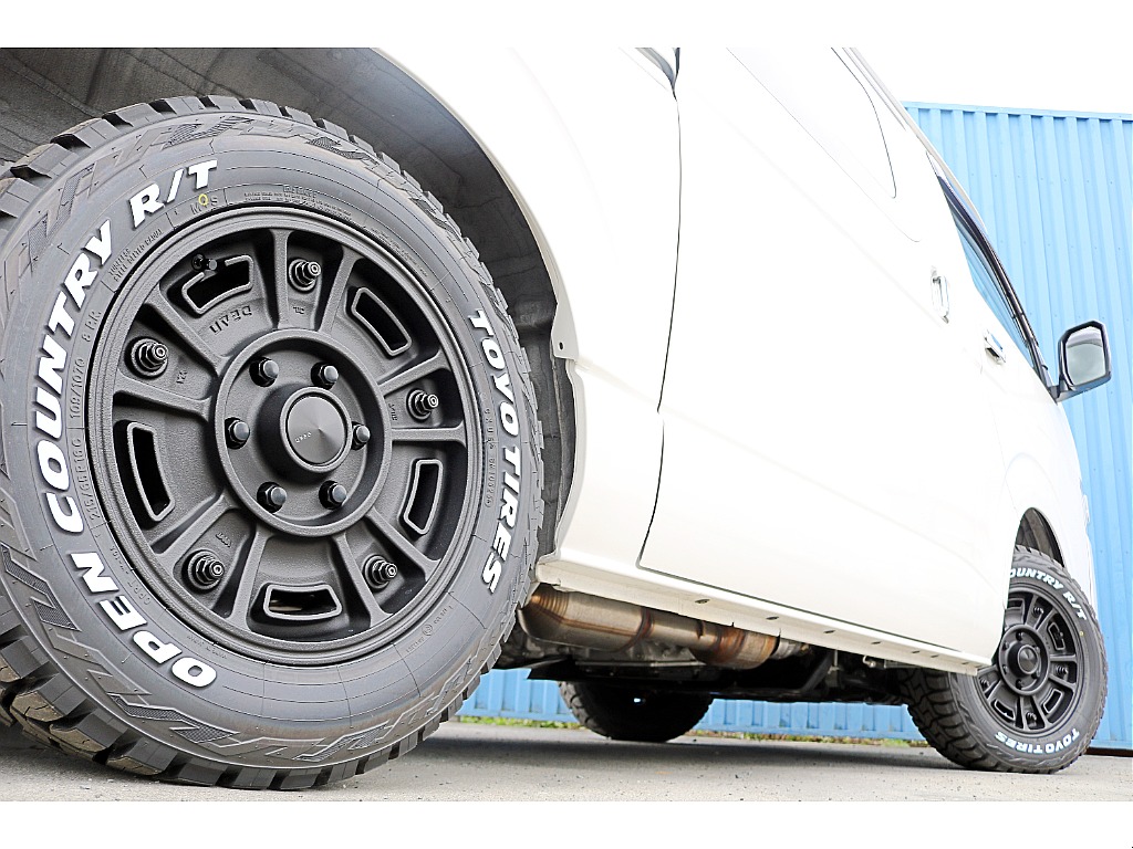 TRDバンパープロテクター　FLEXオーバーフェンダー　FLEX煌LEDテール黒　FLEX BJメキシカンホイール16インチ　TOYOTAドアバイザー♪