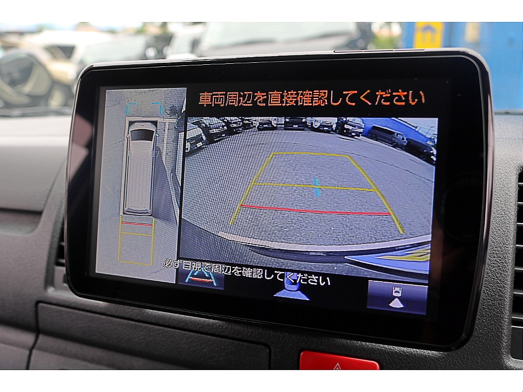 バックモニター＆360度カメラで駐車もしやすく♪