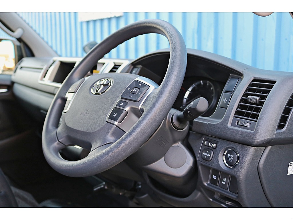 新車　ハイエースワゴンGL　4WD　内装架装【NEWAS】＆オフロードカスタム♪