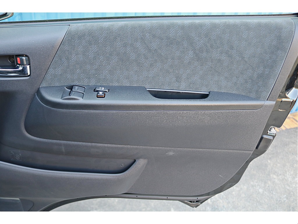 新車　ハイエースワゴンGL　4WD　内装架装【NEWAS】＆オフロードカスタム♪